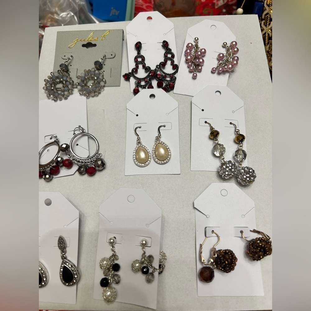 R28 Earrings Lot Bundle (8 Pairs) Julia B Chandelier Rhinestone Pearl Beaded o